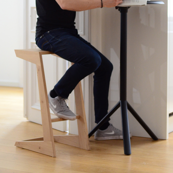 Chair Anguli