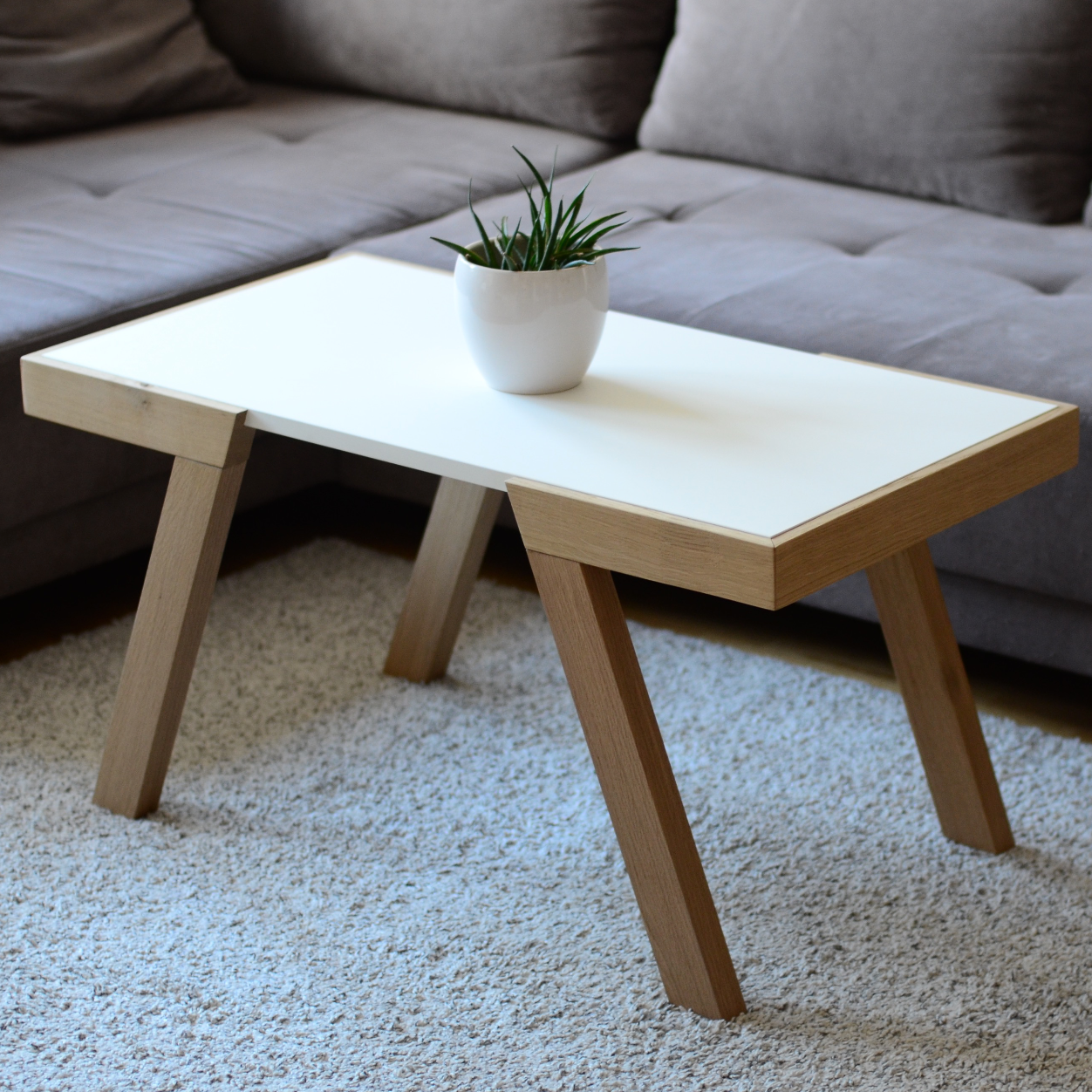 Table Se77e