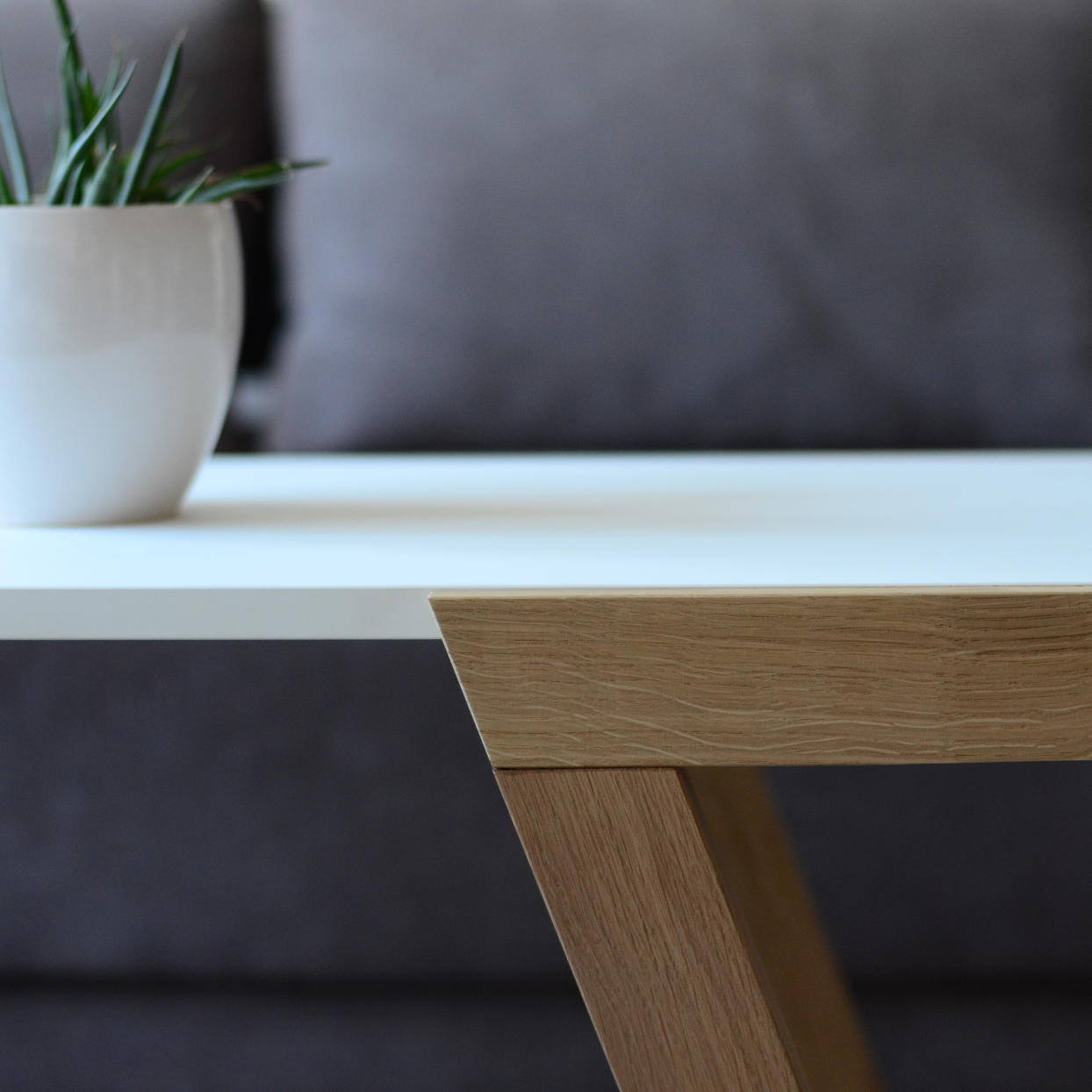 Table Se77e
